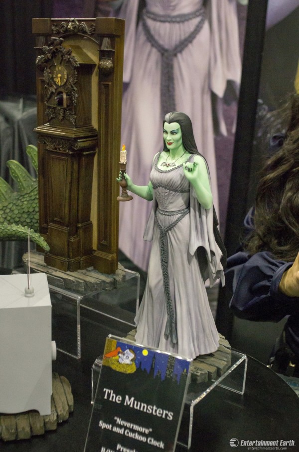 tw-munsters-lily-1325x2000